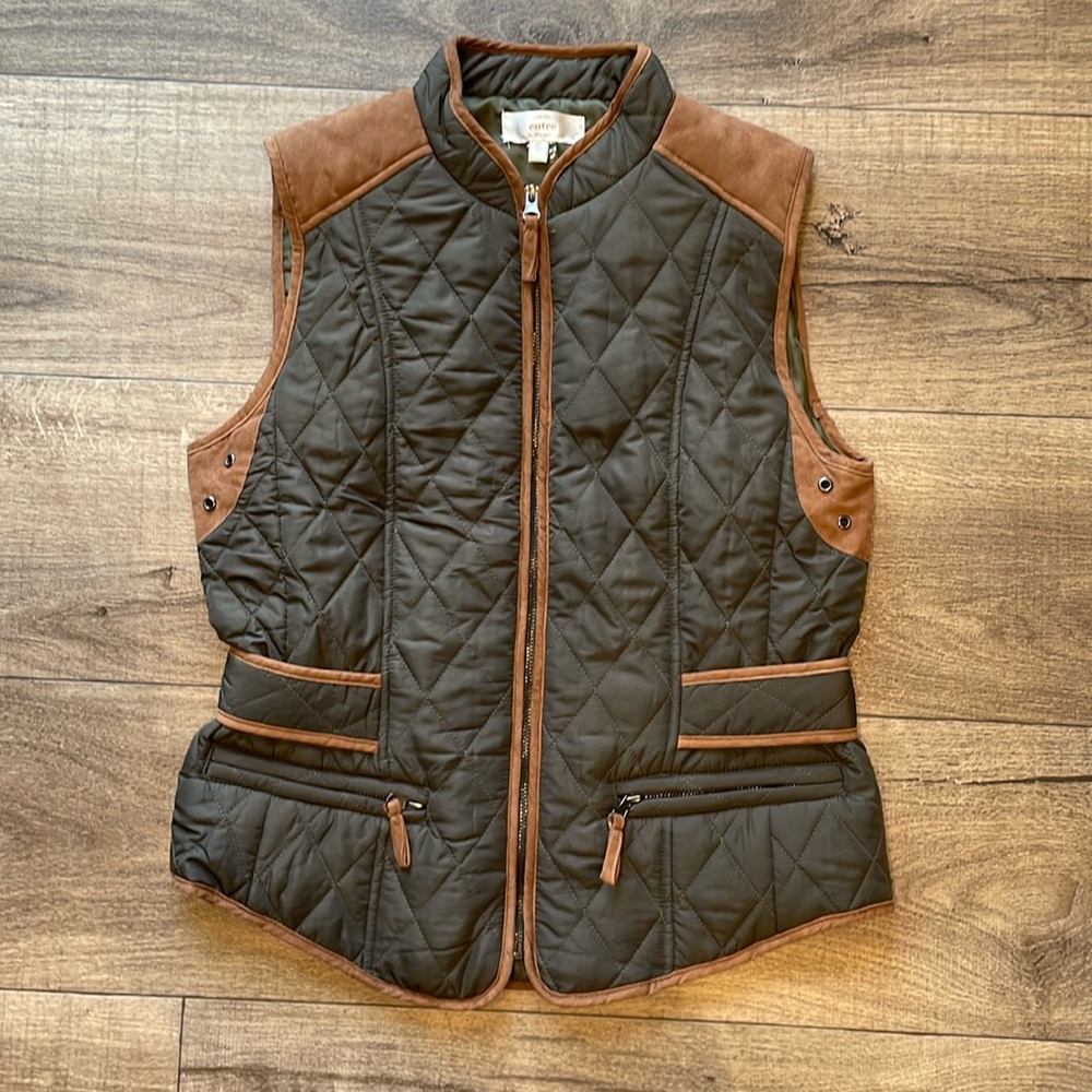 Women’s Quilted Vest